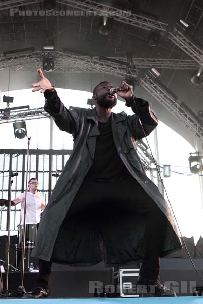 YOUNG FATHERS - 2014-07-05 - BELFORT - Presqu'ile du Malsaucy - 